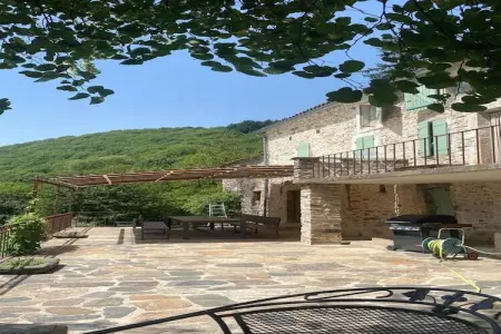 Domaine Courniou, Hillside Haven à Courniou - Photo 5