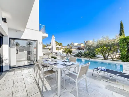 Maison Norfeu 10, moderne entièrement rénovée et décorée avec goût - Photo 4