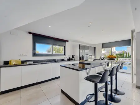 Maison Norfeu 10, moderne entièrement rénovée et décorée avec goût - Photo 12