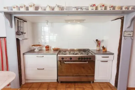 Magnifique maison 17ème siècle, Refuge forestier à Saint-Caprais - Photo 2