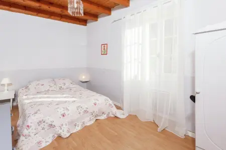 Magnifique maison 17ème siècle, Refuge forestier à Saint-Caprais - Photo 3