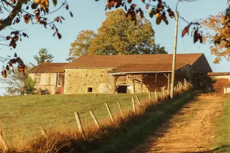Magnifique maison 17ème siècle, Refuge forestier à Saint-Caprais - Photo 5