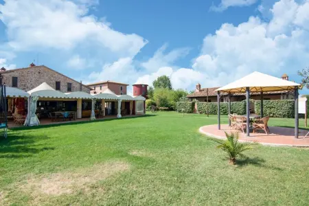Cavaliere d'Italia, Grande ferme avec piscine - Photo 6