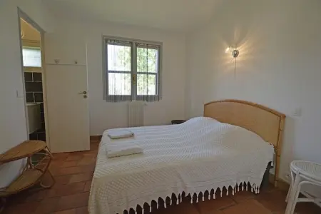 Maison de vacances - VERGÈZE, Retraite dans un jardin méditerranéen - Photo 8