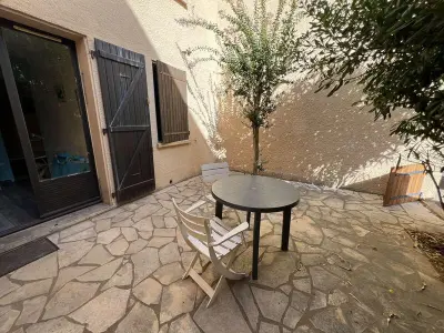 Appartement à Valras Plage, Appartement 2 pièces avec terrasse, parking, proche plage pour 4 personnes - L1072294