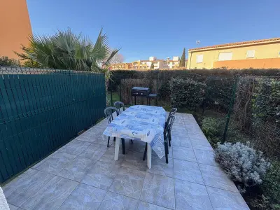 Appartement à Cap d'Agde, Appartement T2 avec Parking et Animaux admis, Capacité 4, Cap d'Agde - L1072300