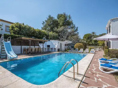 Villa à Xàbia, Grande Villa Confortable avec Piscine Privée à Javea pour 10 Personnes - L1072333