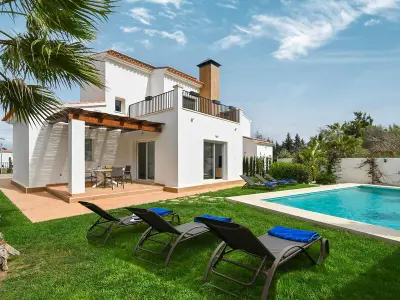 Villa à Denia, Villa à Denia avec piscine privée, climatisation et proche plage pour 8 personnes - L1072349