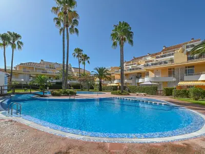 Appartement à Denia, Appartement à Denia avec Piscine, Jardins Privés et Proximité Plage - L1072404