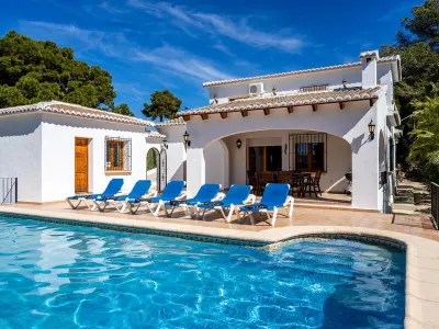 Villa à Xàbia, Villa de charme avec piscine privée à Jávea, proche plage, idéale pour familles - L1072405