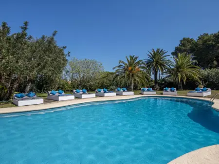 Villa à Xàbia, Villa Confortable à Jávea: 8 Chambres, Piscine, Proche Plage, Idéale Familles et Amis - L1072417