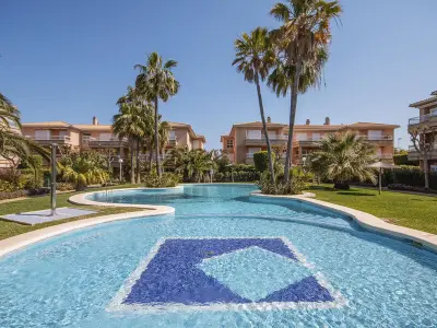 Appartement à Xàbia, Appartement classique à Javea, proche plage avec piscine et jardin pour 4 personnes - L1072457