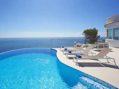 Villa à Xàbia, Villa moderne avec piscine privée, climatisation et Wi-Fi, animaux acceptés - L1072469