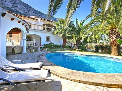 Villa à Denia, Villa 6 pers avec piscine privée, clim, Wi-Fi, animaux admis à Denia - L1072473