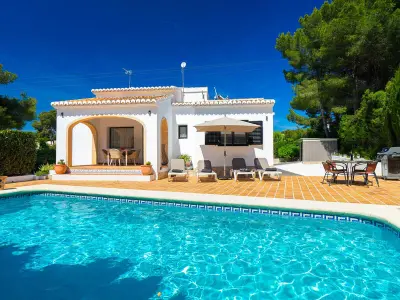 Maison à Xàbia, Maison confortable avec piscine privée, 4 pers, proche plage et commodités, Jávea - L1072521