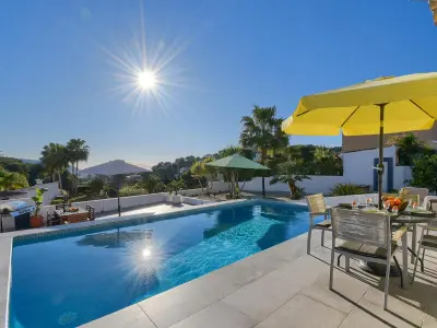 Villa à Moravit, Villa à Moraira avec piscine privée, jardin, climatisation, proche plage - L1072534