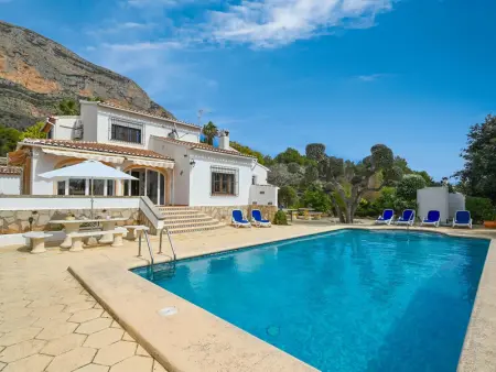 Maison à Xàbia, Maison Confortable à Jávea avec Piscine Privée, Jardin et Proximité Plage, Idéale Familles/Amis - L1072543