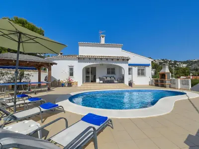 Maison à Benissa, Villa Moderne avec Piscine Privée, Proche Plage et Activités à Benissa - L1072551