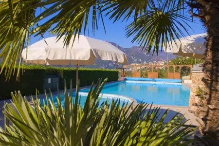 Le Ville negli Olivi, Superbe paysage, vaste pelouse et piscine partagée - Photo 6