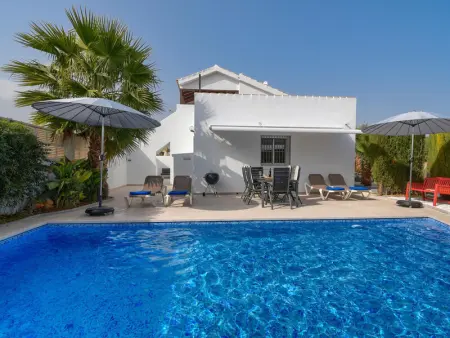 Maison à Denia, Maison confortable à Denia avec piscine privée, près de la plage - 4 pers, animaux admis - L1072553