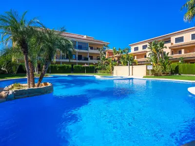 Appartement à Xàbia, Appartement Spacieux à Jávea avec Piscine, Proche Plage et Activités pour 8 Personnes - L1072595