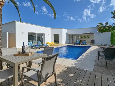 Villa à Xàbia, Villa moderne avec piscine privée à Javea, proche plage, climatisée, accepte animaux - L1072614