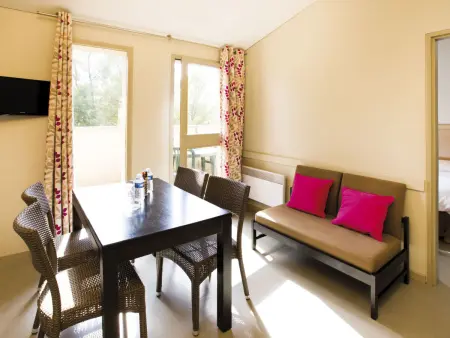 Domaine de Château Laval, Appartement 5 personnes à Gréoux les Bains - Photo 2