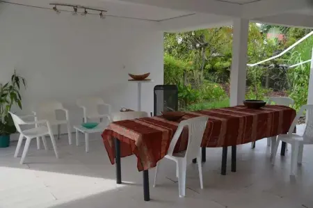 Maison spacieuse à Les Trois-Îlets avec jardin - Photo 2