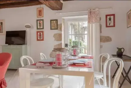 Maison avec jardin à Cellettes, 150 m², local à vélos - Photo 4