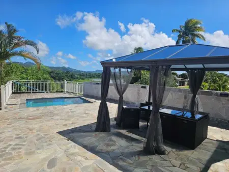 Villa à Le François, Villa moderne avec piscine privée à Le François, 70 m² - L1072682