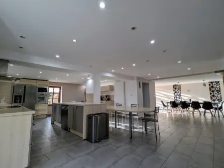 Gîte familial de caractère pour 10 pers, vue vallée, proche ski - Photo 2