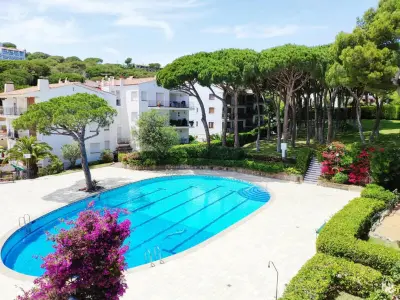 Appartement à Calella de Palafrugell, Appartement rénové avec piscine au cœur de Calella, à 100m des plages - Idéal pour familles! - L1072853