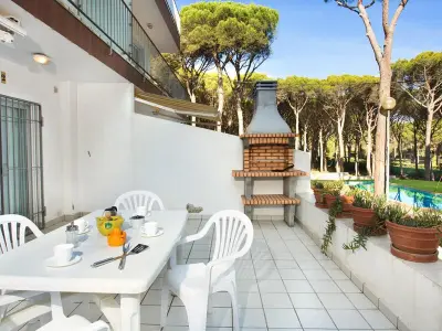 Appartement à Calella de Palafrugell, Appartement à Calella de Palafrugell avec Piscine, Terrasse et Climatisation, à Proximité des Plages - L1072928