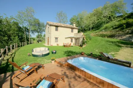 Villa Barchetta, Séjour de luxe avec jardin - Photo 9