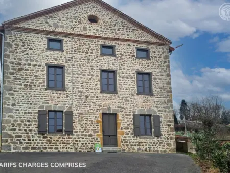 Gite à Le Crozet, Gîte spacieux au Crozet - Animaux acceptés et WiFi - L1072998