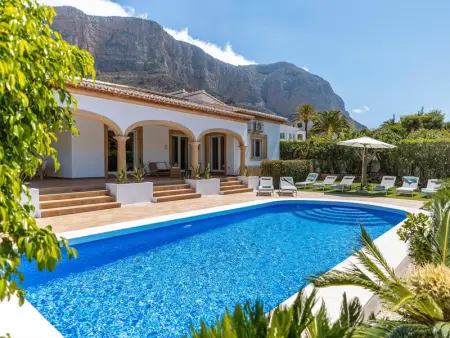 Villa à Xàbia, Villa confortable à Javea avec piscine privée et climatisation - L1073017