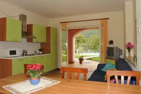 Vico Super, Appartement à Idro avec Piscine et Jardin - Photo 6
