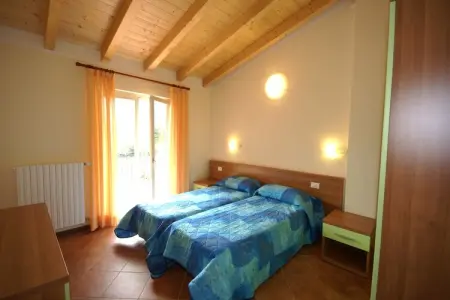 Vico Super, Appartement à Idro avec Piscine et Jardin - Photo 9