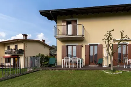 Casa Flora 4 app, Maison de vacances à Idro, près des collines pittoresques - Photo 3