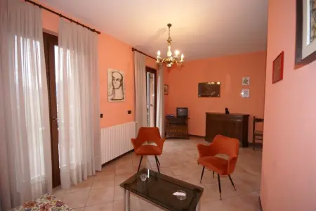 Casa Flora 4 app, Maison de vacances à Idro, près des collines pittoresques - Photo 5