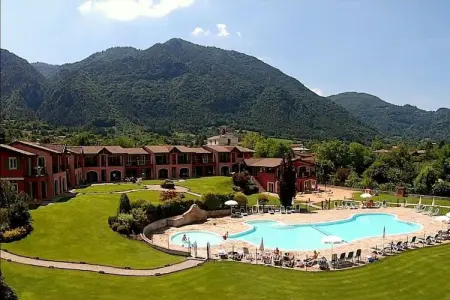 Vico - Large Sweet, Appartement au Lac d'Idro avec Piscine - Photo 1