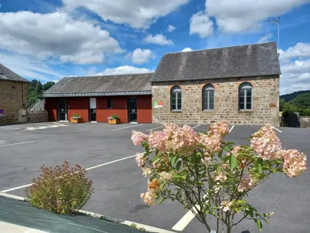 Appartement à Lonlay l'Abbaye, Gîte adapté aux handicapés, idéal randonneurs et familles - L1073064