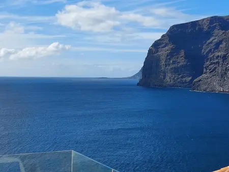 Appartement à Los Gigantes, Studio rénové avec terrasse panoramique et piscine - L1073082