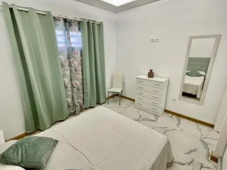 Appartement moderne avec Wi-Fi et piscine proche des plages - Photo 10