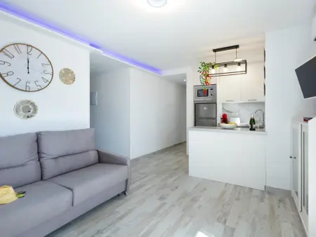 Appartement rénové avec balcon et piscine à Playa de las Américas - Photo 4