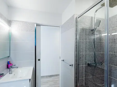 Appartement rénové avec balcon et piscine à Playa de las Américas - Photo 18