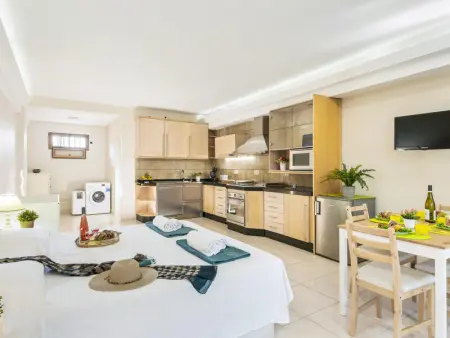 Appartement à Playa de las Américas, Studio cosy avec Wi-Fi au cœur de la vie nocturne - L1073111