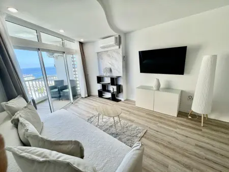 Exquis appartement rénové 2 chambres avec piscine, clim et WiFi à Playa de las Américas - Photo 5