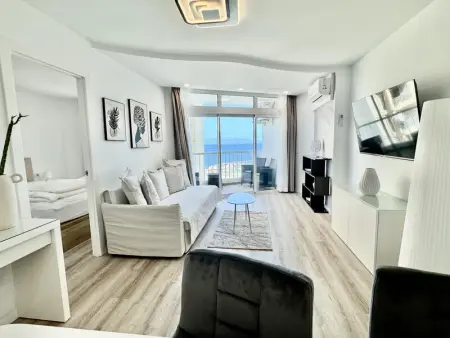 Exquis appartement rénové 2 chambres avec piscine, clim et WiFi à Playa de las Américas - Photo 7