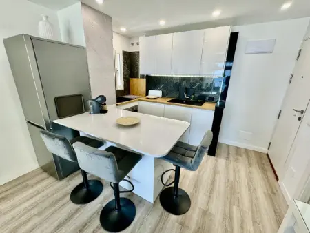 Exquis appartement rénové 2 chambres avec piscine, clim et WiFi à Playa de las Américas - Photo 9